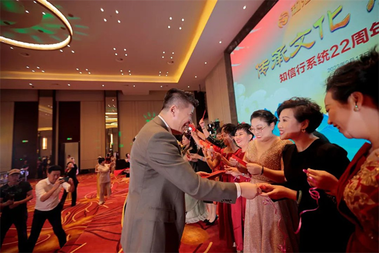 1697609671715123.jpg 44.jpg