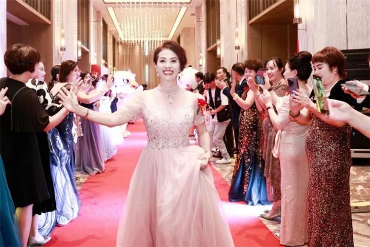 1729576312386751.jpg 30.jpg