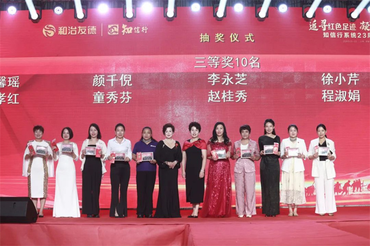 1729578993192574.jpg 180.jpg