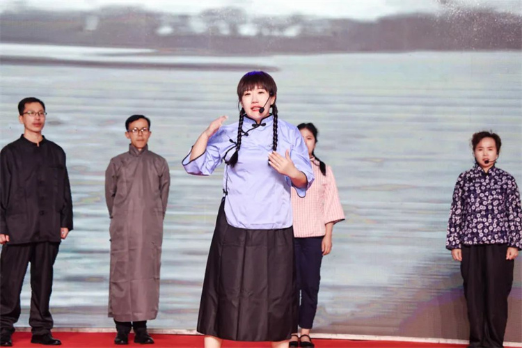 1729579413561487.jpg 205.jpg